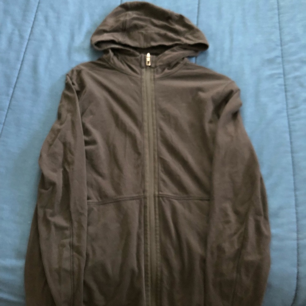 Lululemon Slim Hoodie — Medium — Black